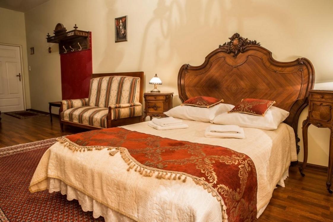 Hotel Napoleon Wroblew  Екстериор снимка