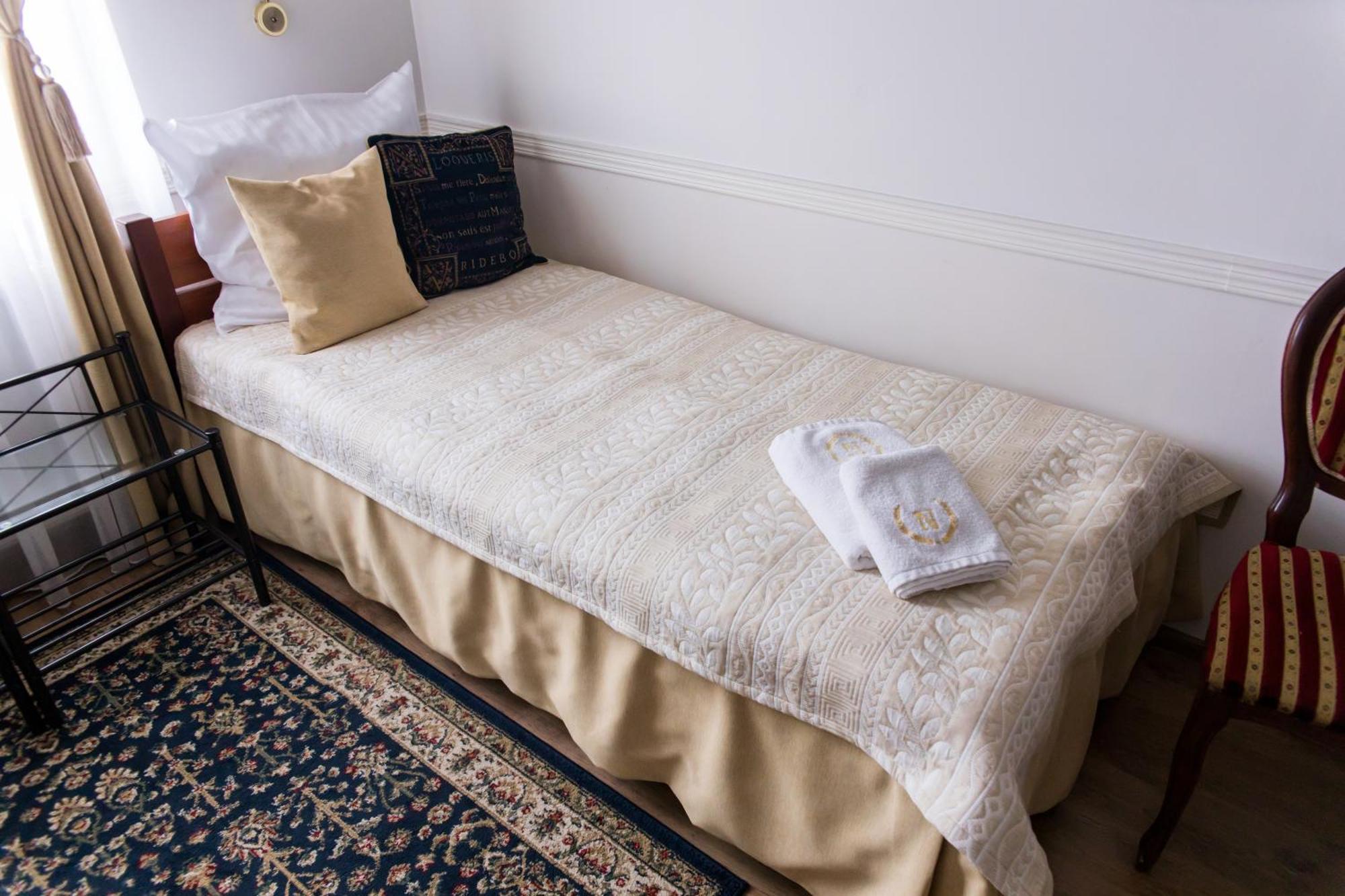 Hotel Napoleon Wroblew  Екстериор снимка